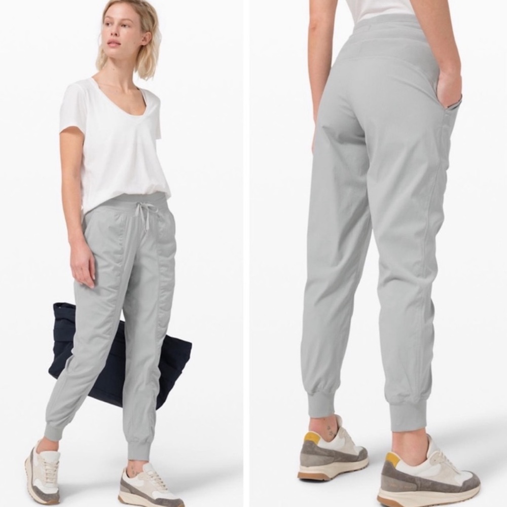 Lululemon studio joggers size 6